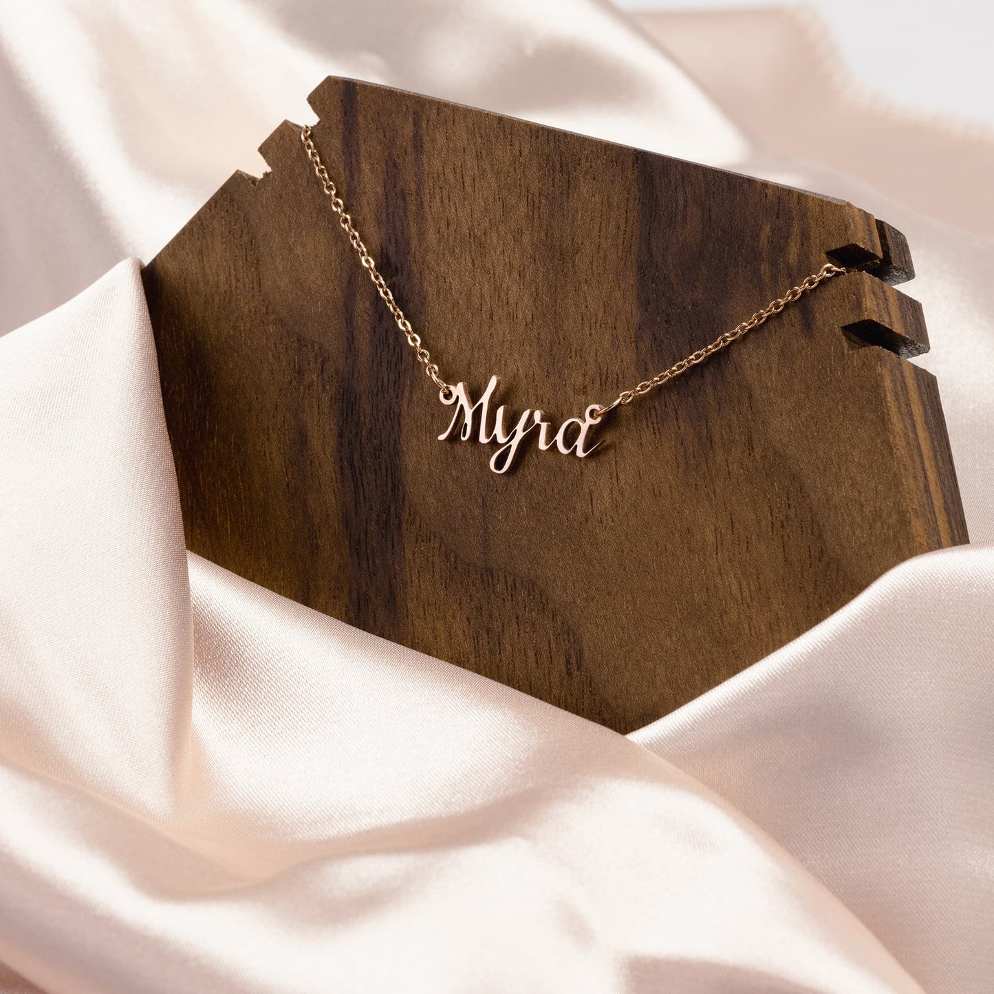 Personalized Name Necklace | Gift Idea for Women