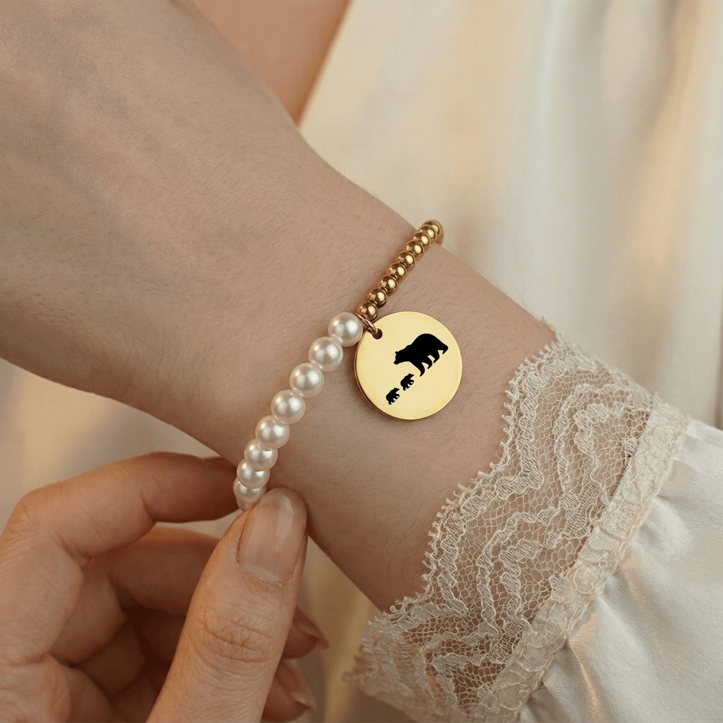 Personalized MAMA BEAR And CUBS Premium Pearl & Gold Coin Bracelet | Gift for Her | Birthday Mother's Day